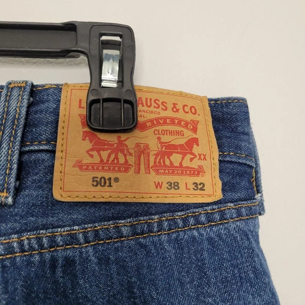 Levi's 501 original fit dark wash button fly jeans size 38x32